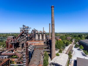 Der Landschaftspark Duisburg Nord mit Industriekulisse